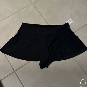 NWT dry fit black shorts large lined inside